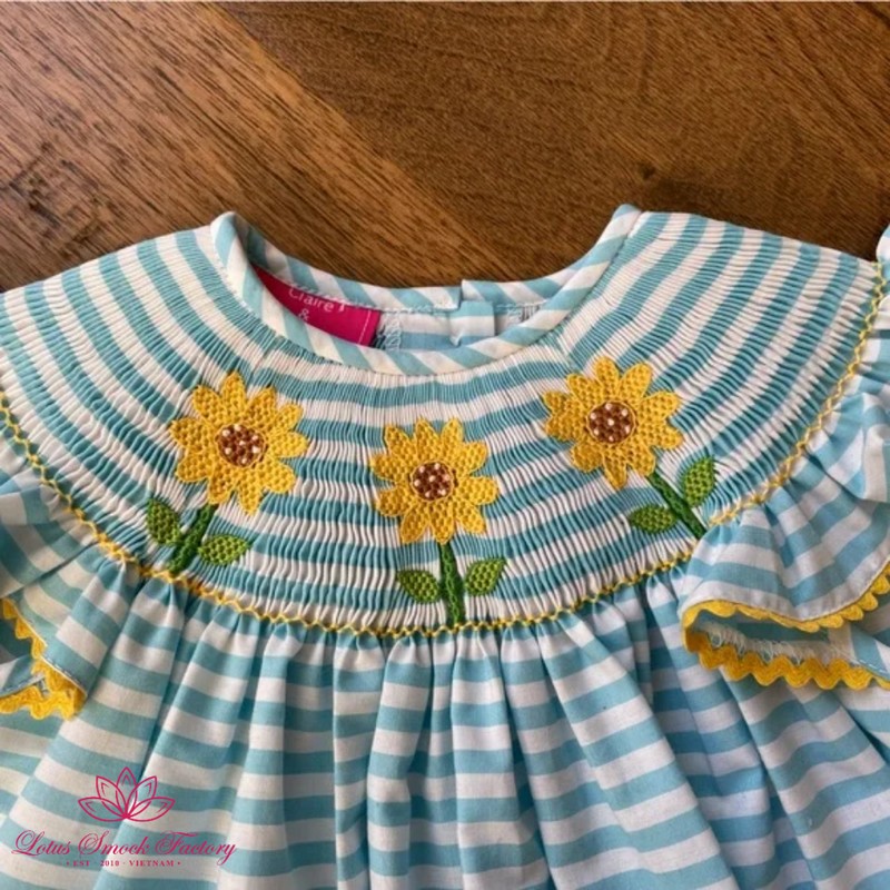 Easter Smocked Dress 2025 Blue Sunflower Dress Wholesale Smocked Clothing