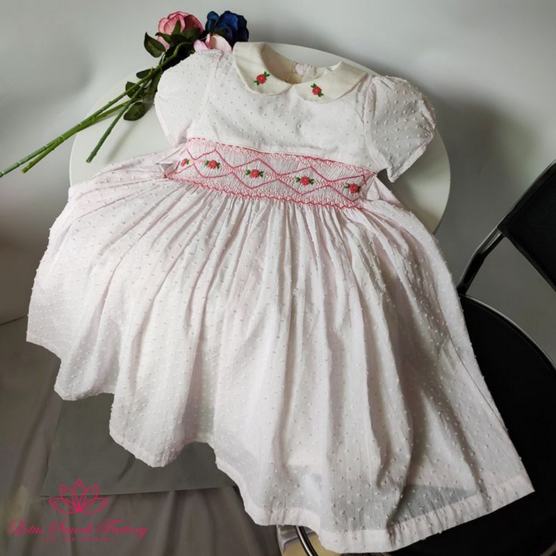 Easter Smocked Dress 2025 Chiffon Swiss Dot White Dress Wholesale Smocked Clothing