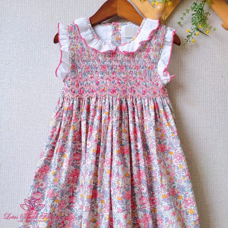 Spring Summer Dress 2025 Floral Geometric Smocked Sleeveless Dress Wholesale Smocked Clothing