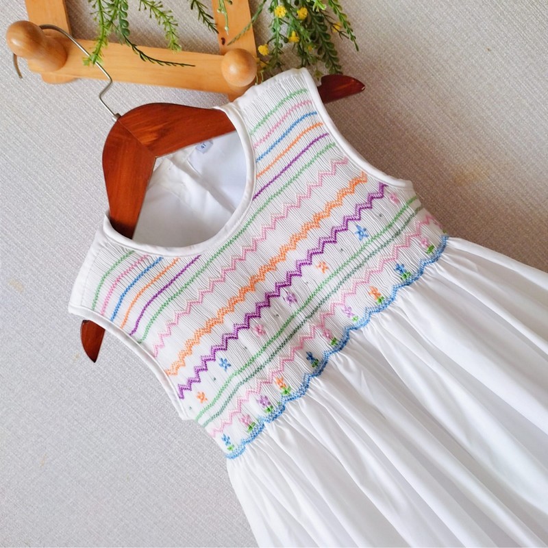 Spring Summer Dress 2026 White Geometric Smocked Dress Wholesale Smocked Clothing