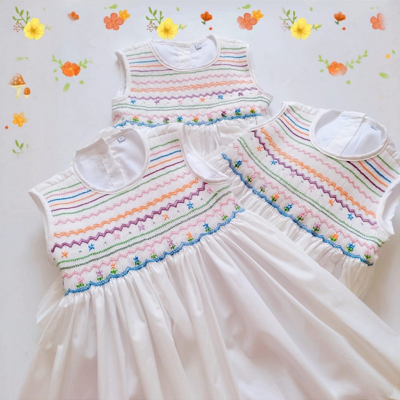 Spring Summer Dress 2026 White Geometric Smocked Dress Wholesale Smocked Clothing