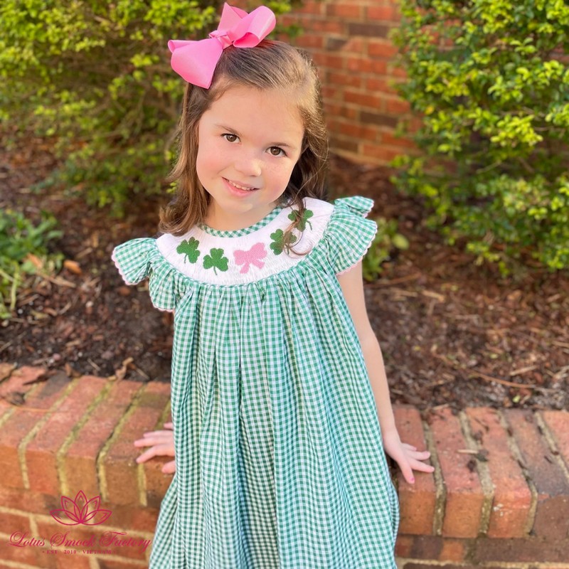 St Patrick Dress 2025 Green White Checkered Clover Dress Wholesale Smocked Clothing
