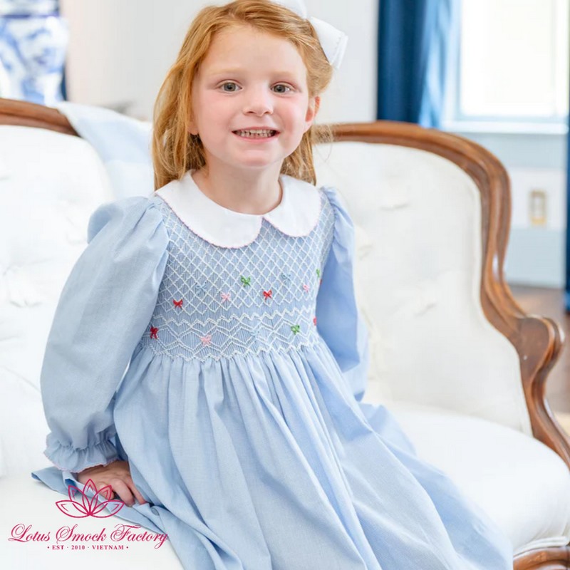 Christmas Outfit 2026 Cute Little Bows Smocked Dress Wholesale Smocked Clothing