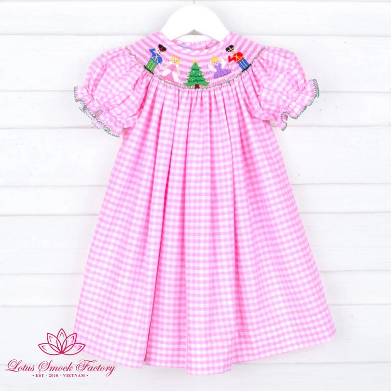 Christmas Outfit 2026 Pink Gingham Princess Smocked Dress Wholesale Smocked Clothing